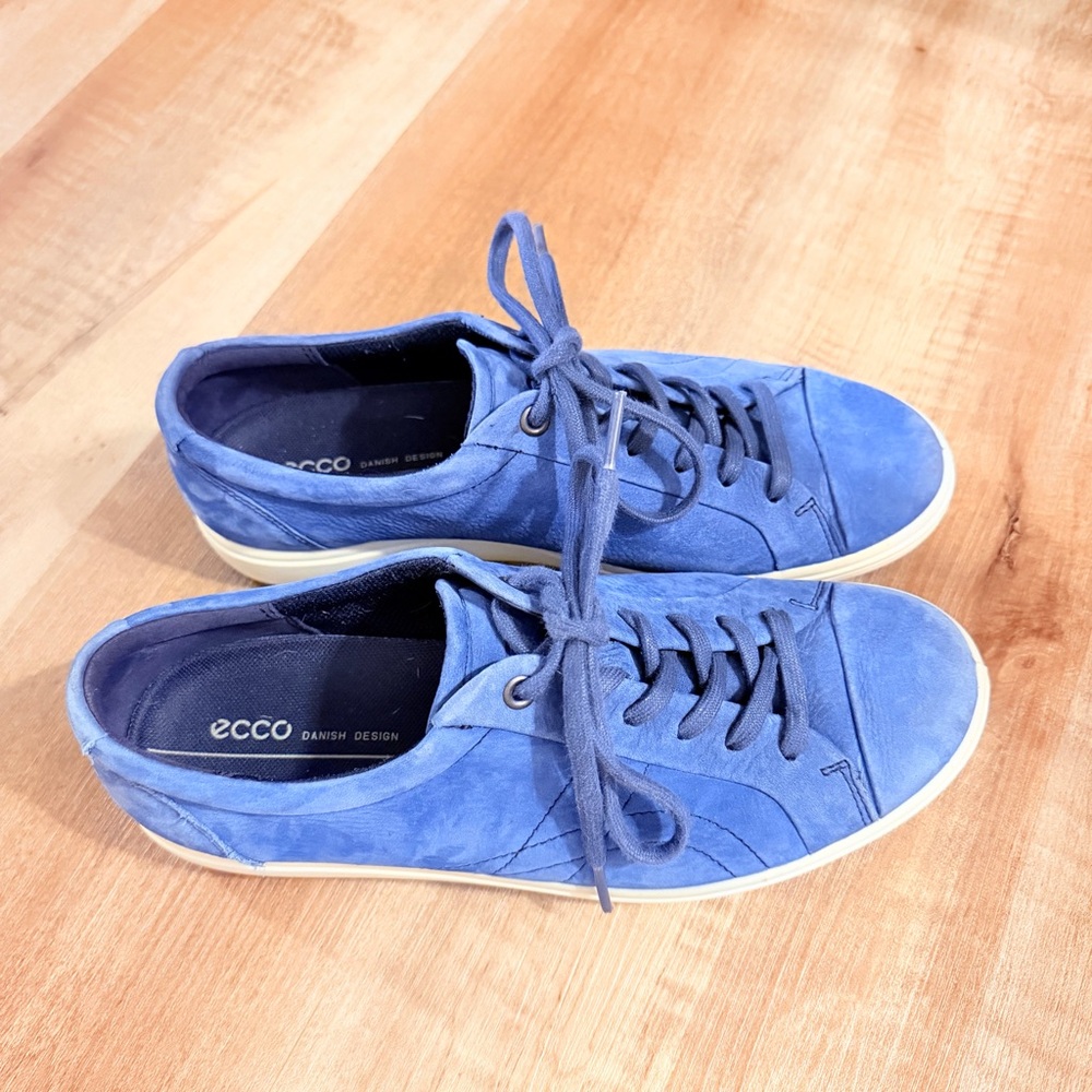 ECCO soft 7 stitch sneakers